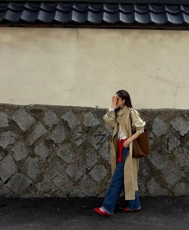 burberry 风衣 颜色_法式松弛感穿搭_巴黎街头穿搭公式