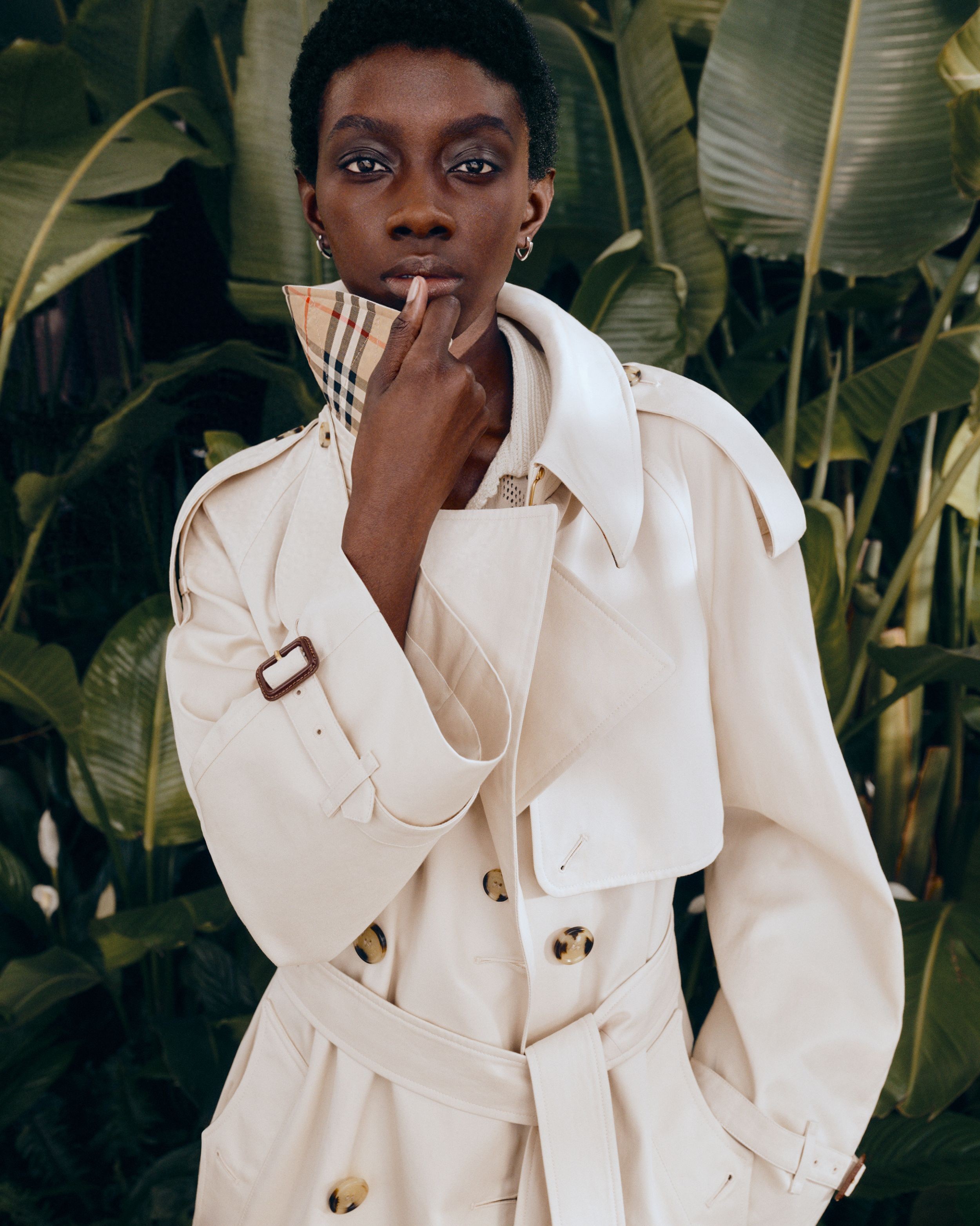 Burberry轻薄嘎巴甸风衣_经典Trench风衣选购指南_burberry 风衣 颜色