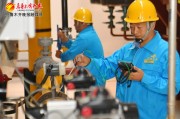 新疆采暖锅炉提前烘炉，老旧小区供暖有保障