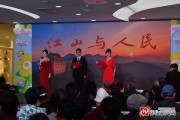 怀化京剧惠民演出，商场里免费听名段