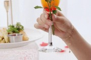 苏州湾艺术馆湾餐厅：艺术湖景美食社交融合的高品质用餐地