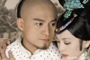 皇太极因一句预言强娶大玉儿，哲哲无奈安排侄女侍寝