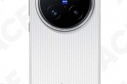vivo X200 Ultra拆机揭秘：超大底三摄，长焦比X100U大一圈