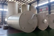 化工储罐怎么选？先看介质腐蚀性选材质