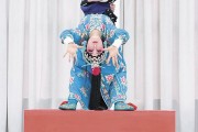 湘剧追鱼绝活揭秘：高桌吊鱼、变脸吐火，青年演员练功房探班