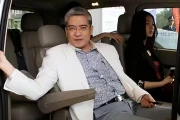 郎咸平财经：犀利教授如何从学术巅峰到流量吸金
