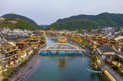 湖南都市直播：张家界等10大仙境，带你云游潇湘