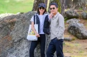 梁朝伟刘嘉玲重返不丹，16年恩爱如初重温婚礼甜蜜