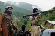 巴基斯坦与阿富汗冲突升级，巴方空袭巴塔头目马哈苏德座驾等目标