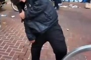美国街头吸毒者如丧尸聚集 触目惊心