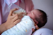 婆婆来伺候月子是义务吗？婆媳咋处更融洽