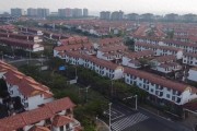 海南陵水度假别墅空置十余年，海边豪宅成荒村