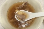 睡不踏实总做梦？猪心莲子汤喝三天，半夜少醒两三次
