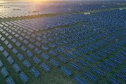 光伏产业属于什么行业？揭秘它为何陷入价格战和内卷