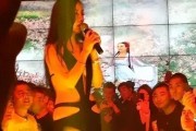 干露露性感图片背后：网络热点的真相与隐退之谜