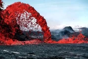 海底火山为何不被海水扑灭？揭秘水下喷发真相