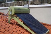 家用小型太阳能热水器太鸡肋？试试即开即热的循环热水方案