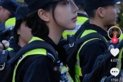 上海女特警又美又飒，成外滩打卡新景点