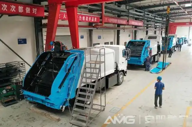 压缩式垃圾车定制_河南犀重新能源汽车_安阳新能源汽车公司