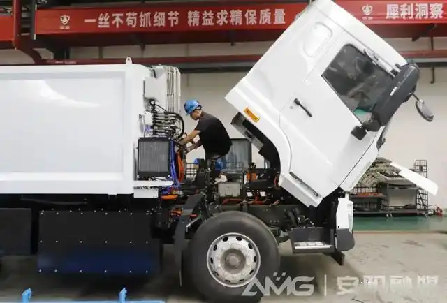 河南犀重新能源汽车_安阳新能源汽车公司_压缩式垃圾车定制
