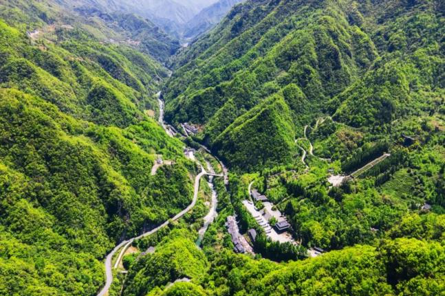 神农架旅游景点_神农架哪些景点必去_神农架自然风光