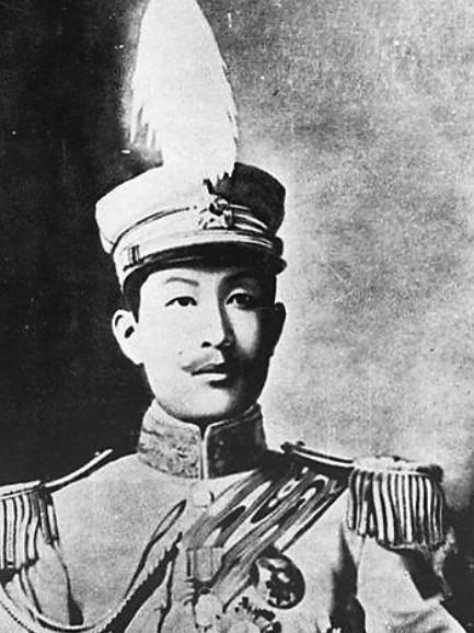 小凤仙的坎坷童年经历_小凤仙与蔡锷照片_小凤仙与蔡锷的爱情故事