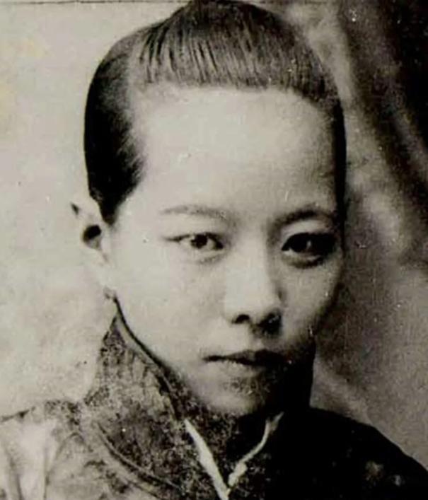 小凤仙与蔡锷的爱情故事_小凤仙的坎坷童年经历_小凤仙与蔡锷照片