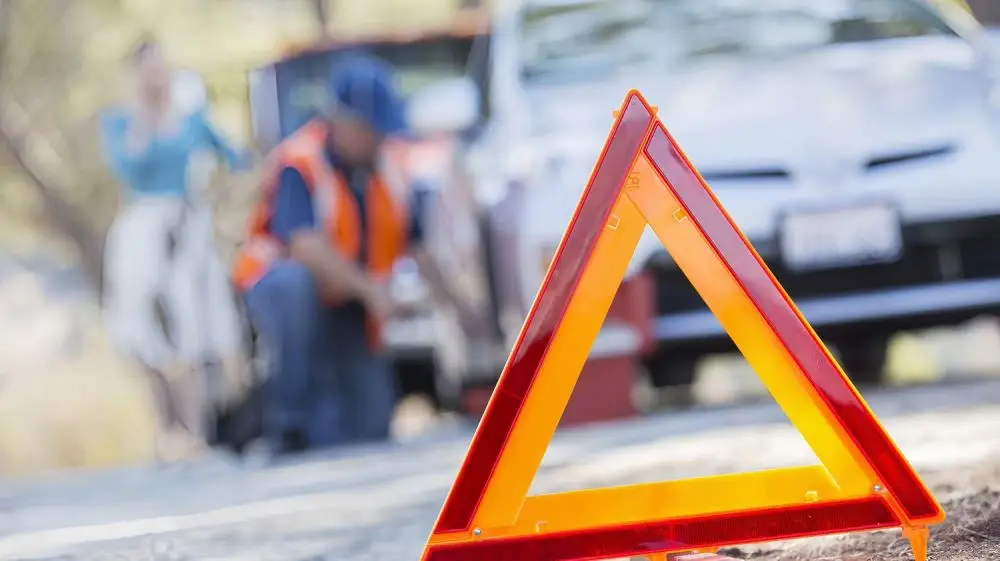 义乌道路救援拖车脱困_金华市高速汽车救援服务_义乌市中高端车维修