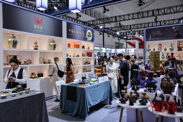 第六届消博会非遗工艺品_国家级非遗代表性项目76项_首批国家级非物质文化遗产