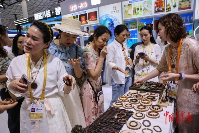 第六届消博会非遗工艺品_首批国家级非物质文化遗产_国家级非遗代表性项目76项