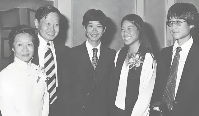 杨振宁和孩子的关系_杨振宁三个孩子的成就_杨振宁子女