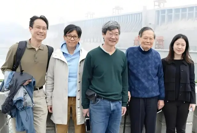 杨振宁和孩子的关系_杨振宁子女_杨振宁三个孩子的成就