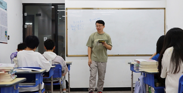 苏州中考试题及答案_夯实基础知识提高阅读理解能力_苏州中考语文备考建议