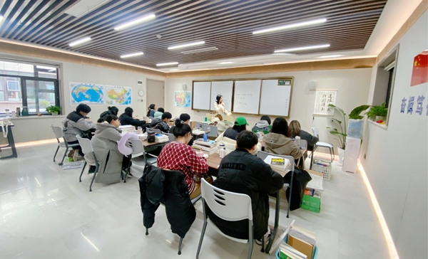 苏州中考语文备考建议_苏州中考试题及答案_夯实基础知识提高阅读理解能力