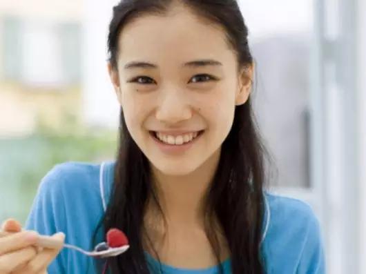 藤井莉娜代言_日系时尚模特 水原希子 未来穗香 藤井莉娜 栗山千明 苍井优