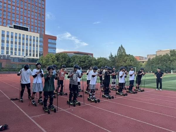 特色体育课抢课大战_高校体育课改革_体育健将