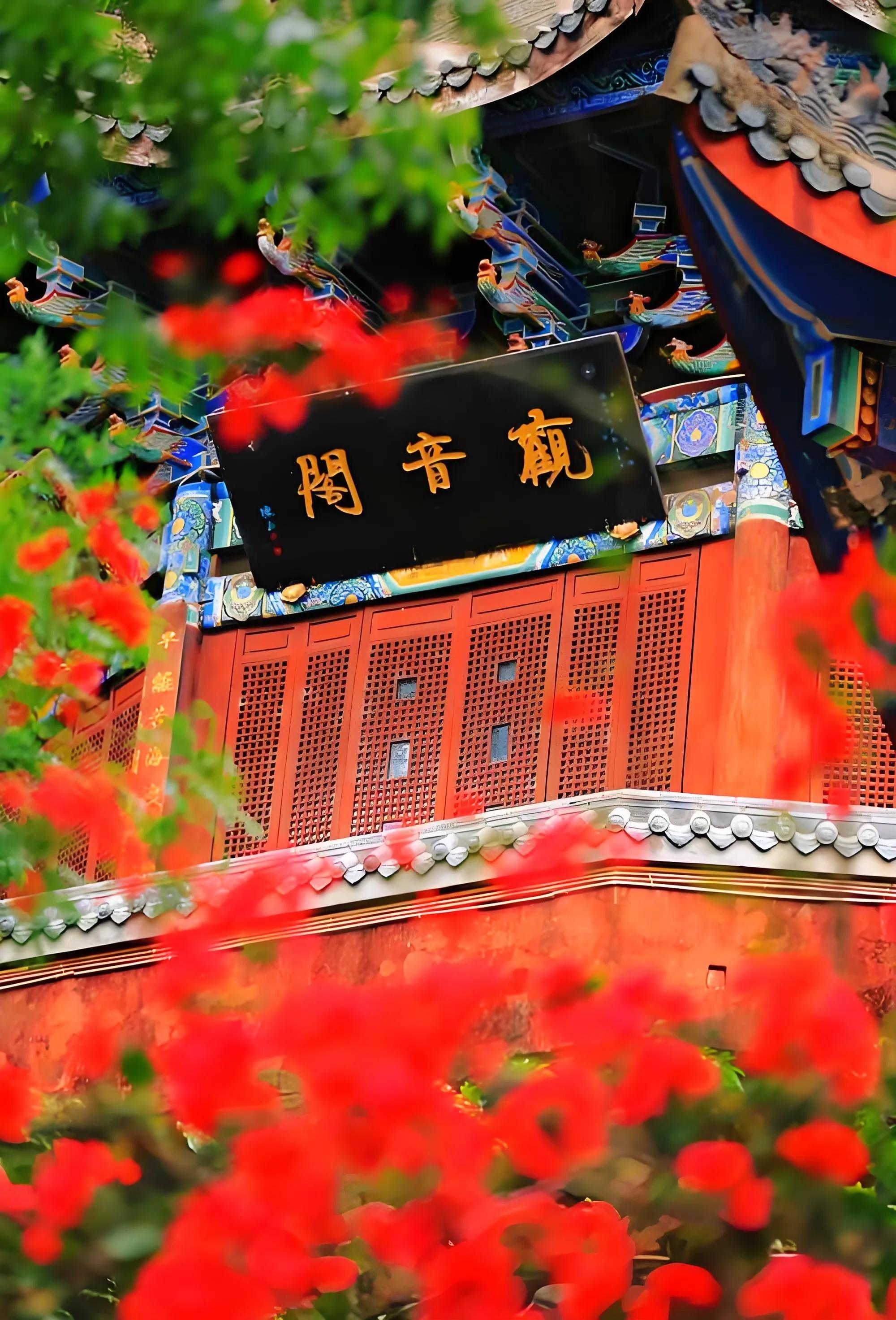 四川西昌旅游景点大全_螺髻山温泉瀑布_邛海泸山风景区