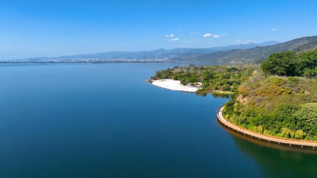 邛海泸山风景区_四川西昌旅游景点大全_螺髻山温泉瀑布