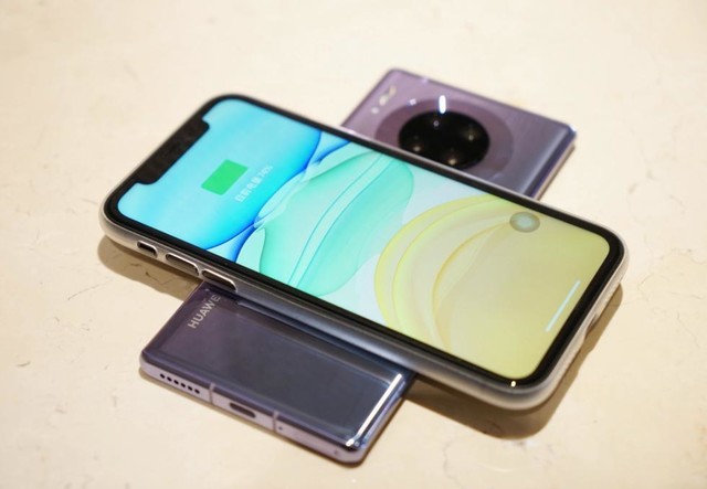 华为mate拍摄效果_华为Mate30Pro 超曲面环幕屏 徕卡电影四摄