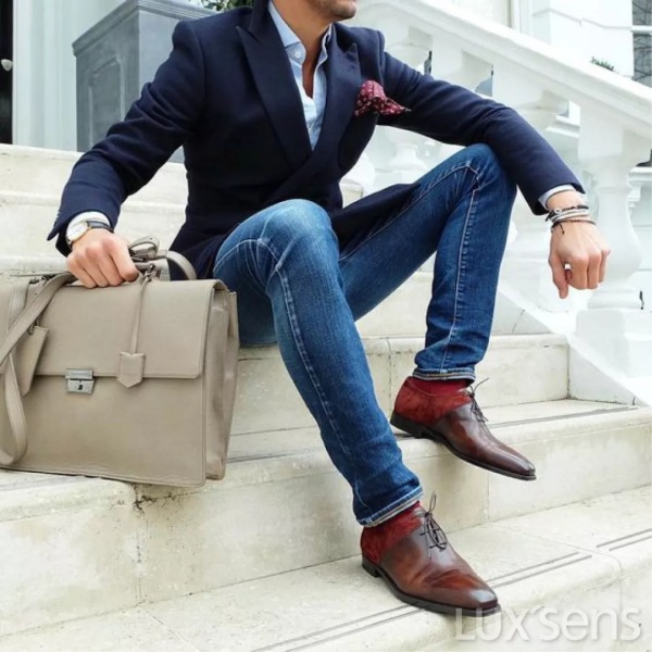 gucci官网男士手拿包价格_男士包包全球价格对比_如何挑选男士包包