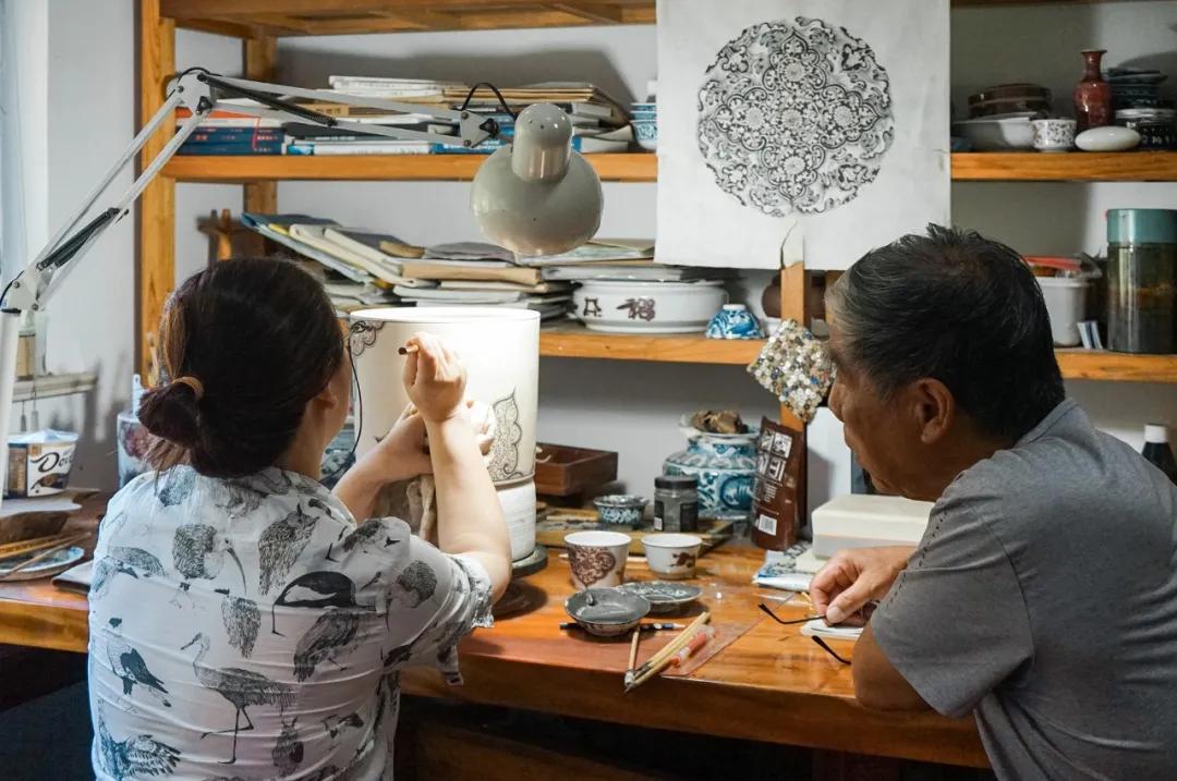 饶克勤 元青花牡丹纹梅瓶 景德镇陶瓷博物馆_元青花瓷片展