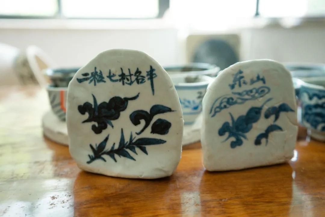 元青花瓷片展_饶克勤 元青花牡丹纹梅瓶 景德镇陶瓷博物馆