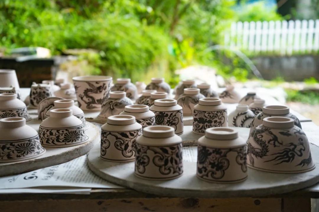 元青花瓷片展_饶克勤 元青花牡丹纹梅瓶 景德镇陶瓷博物馆