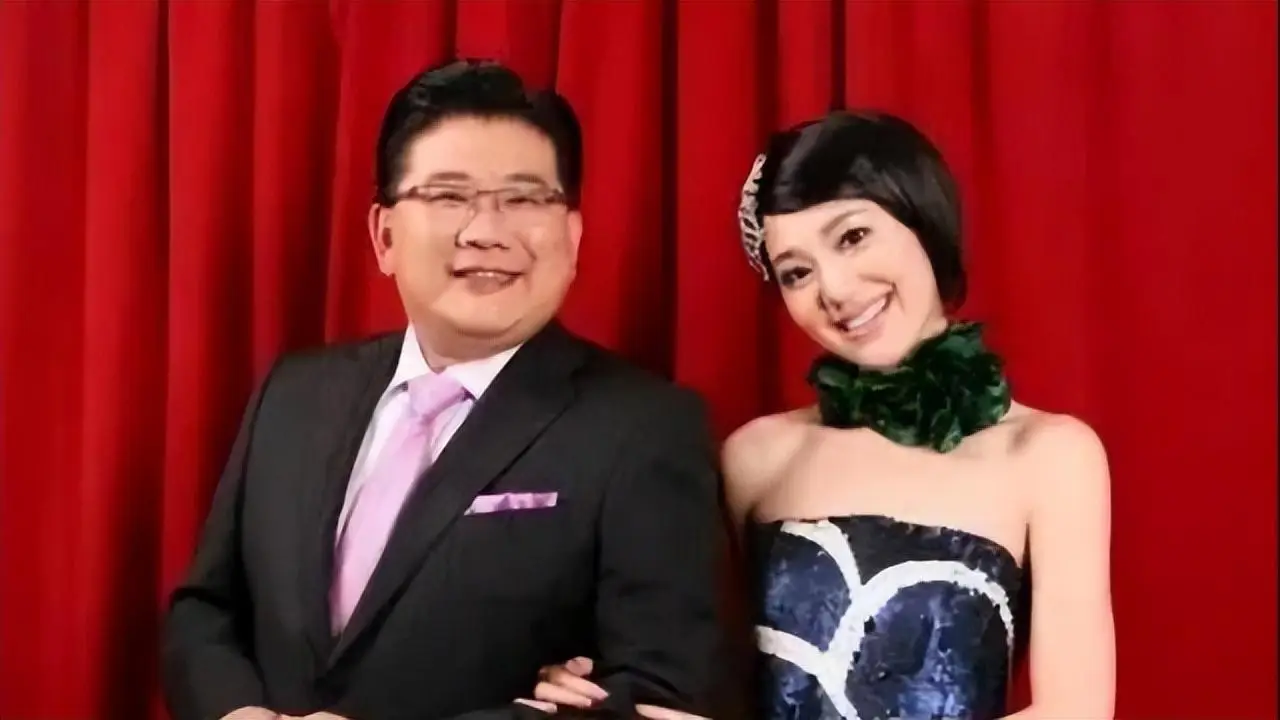 央视记者王冠老婆_王冠婚讯 王冠尼格买提 王冠41岁结婚