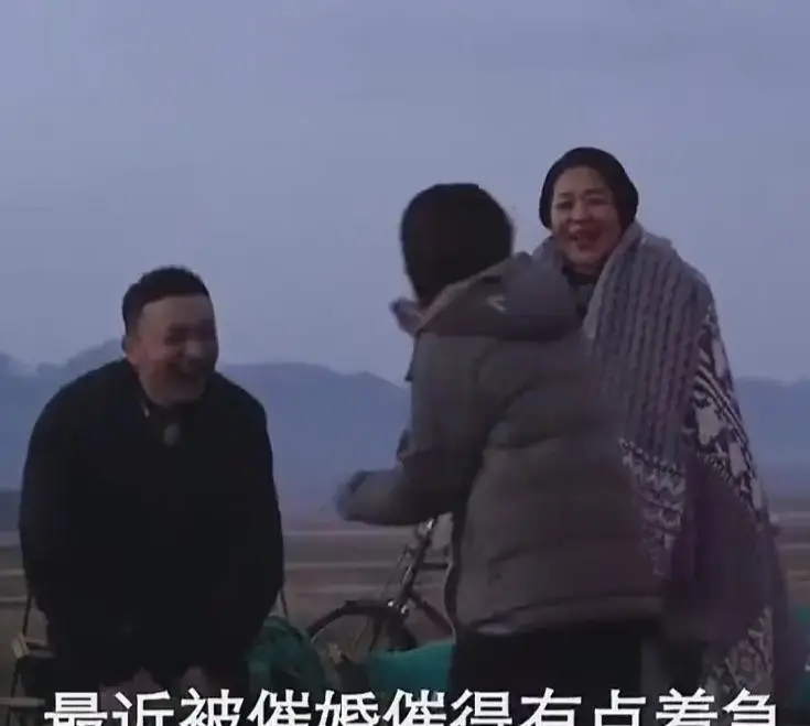 王冠婚讯 王冠尼格买提 王冠41岁结婚_央视记者王冠老婆