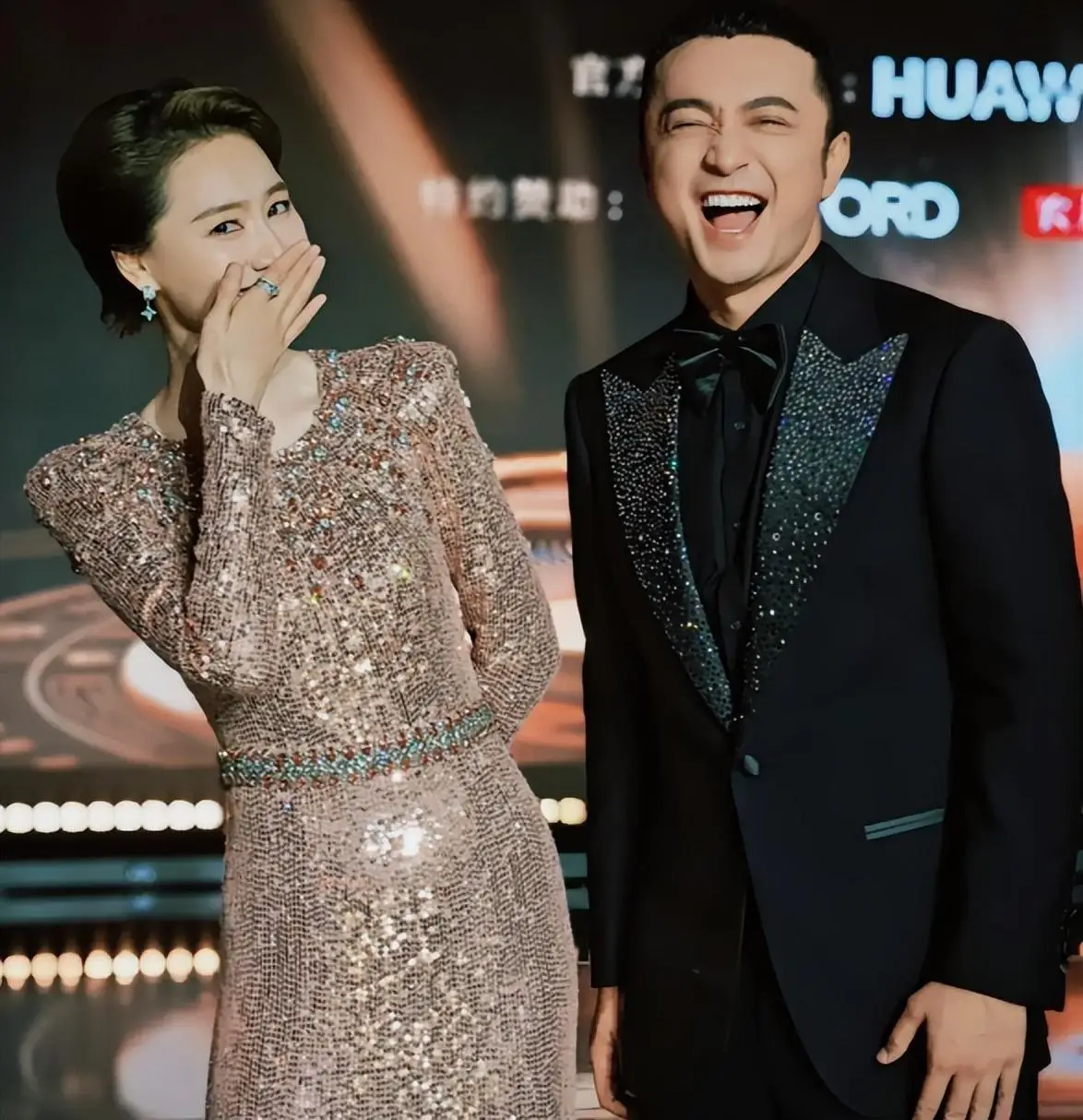 央视记者王冠老婆_王冠婚讯 王冠尼格买提 王冠41岁结婚