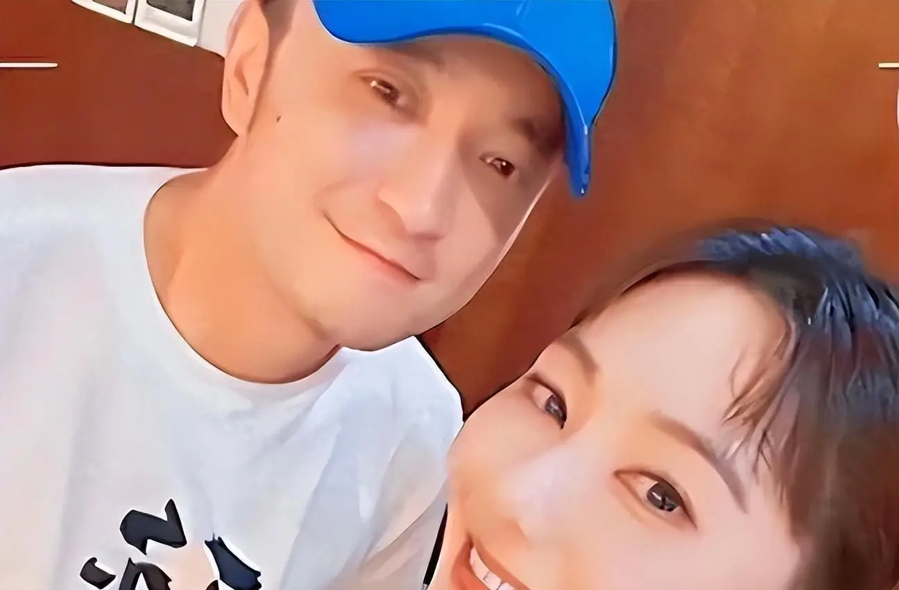 王冠婚讯 王冠尼格买提 王冠41岁结婚_央视记者王冠老婆