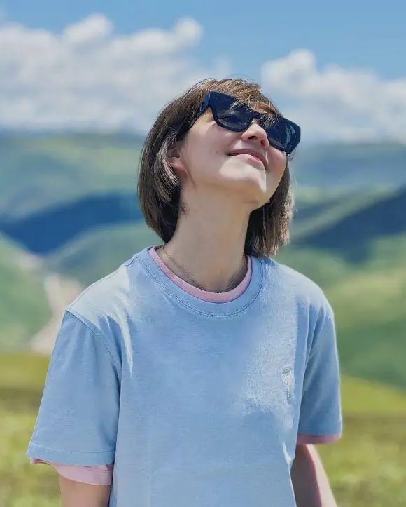央视记者王冠老婆_王冠与李先生结婚_王冠官宣结婚