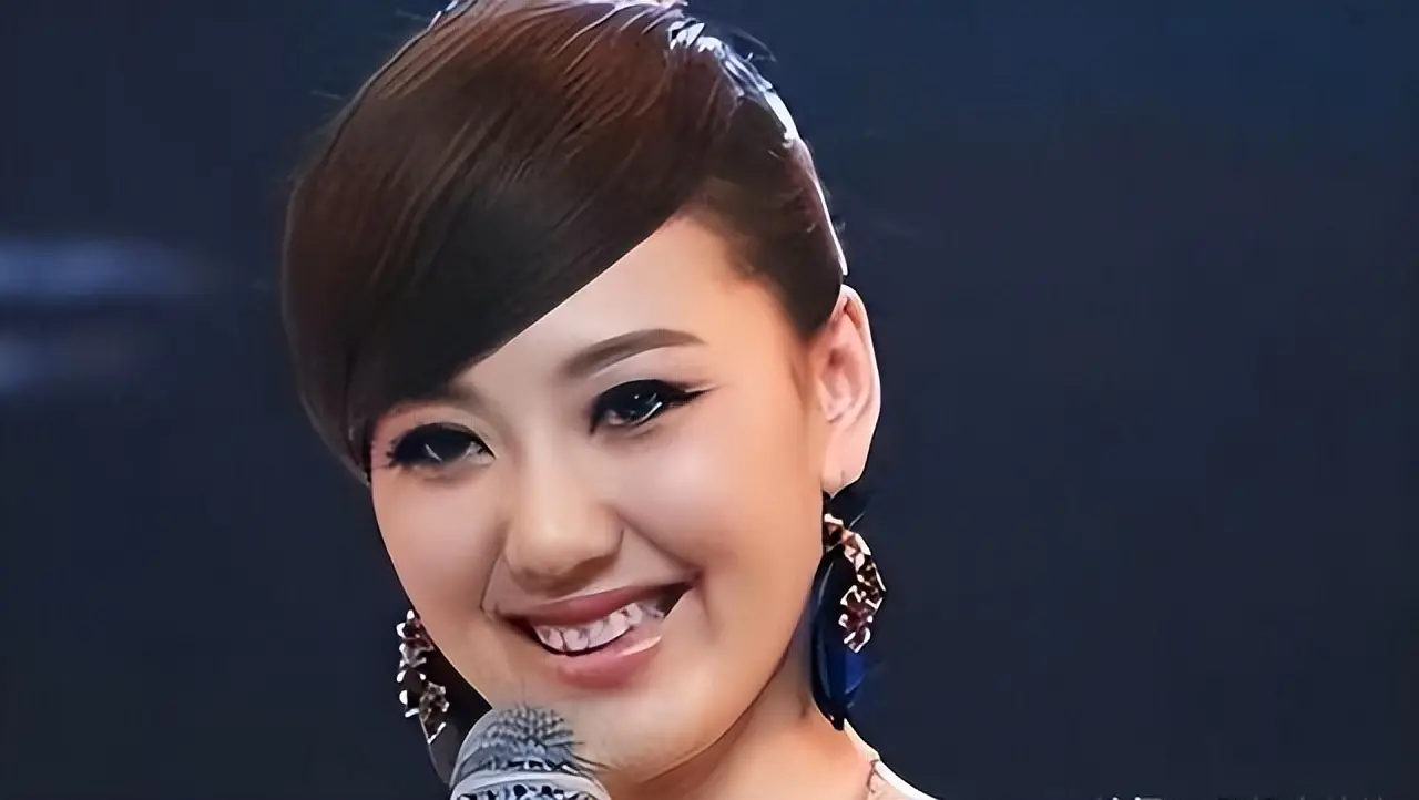 央视记者王冠老婆_王冠 央视 主持人 谣言 事件