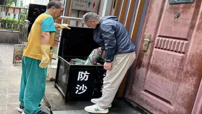 精细化管理城市环境卫生_生态城市 人文城管_经开区城管执法局